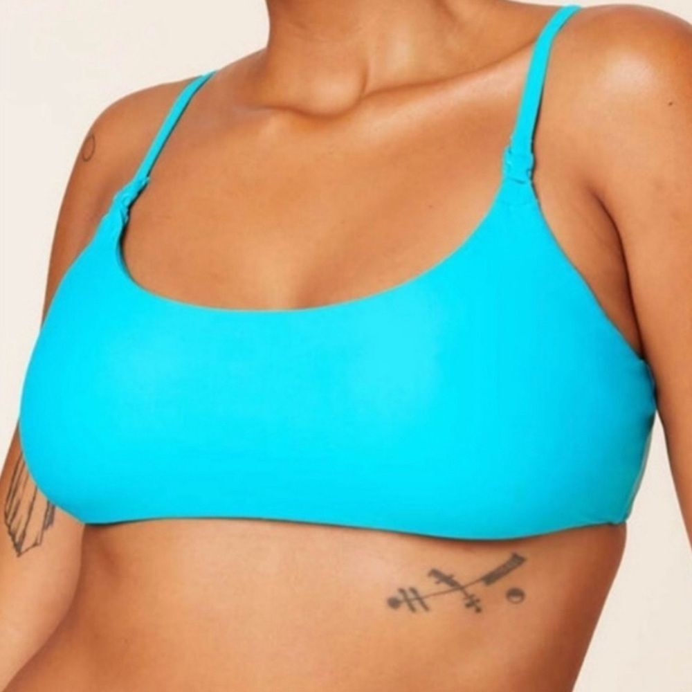 NWT Andie Swim Convertible‎ Riviera Bikini Top Coastal Blue Medium